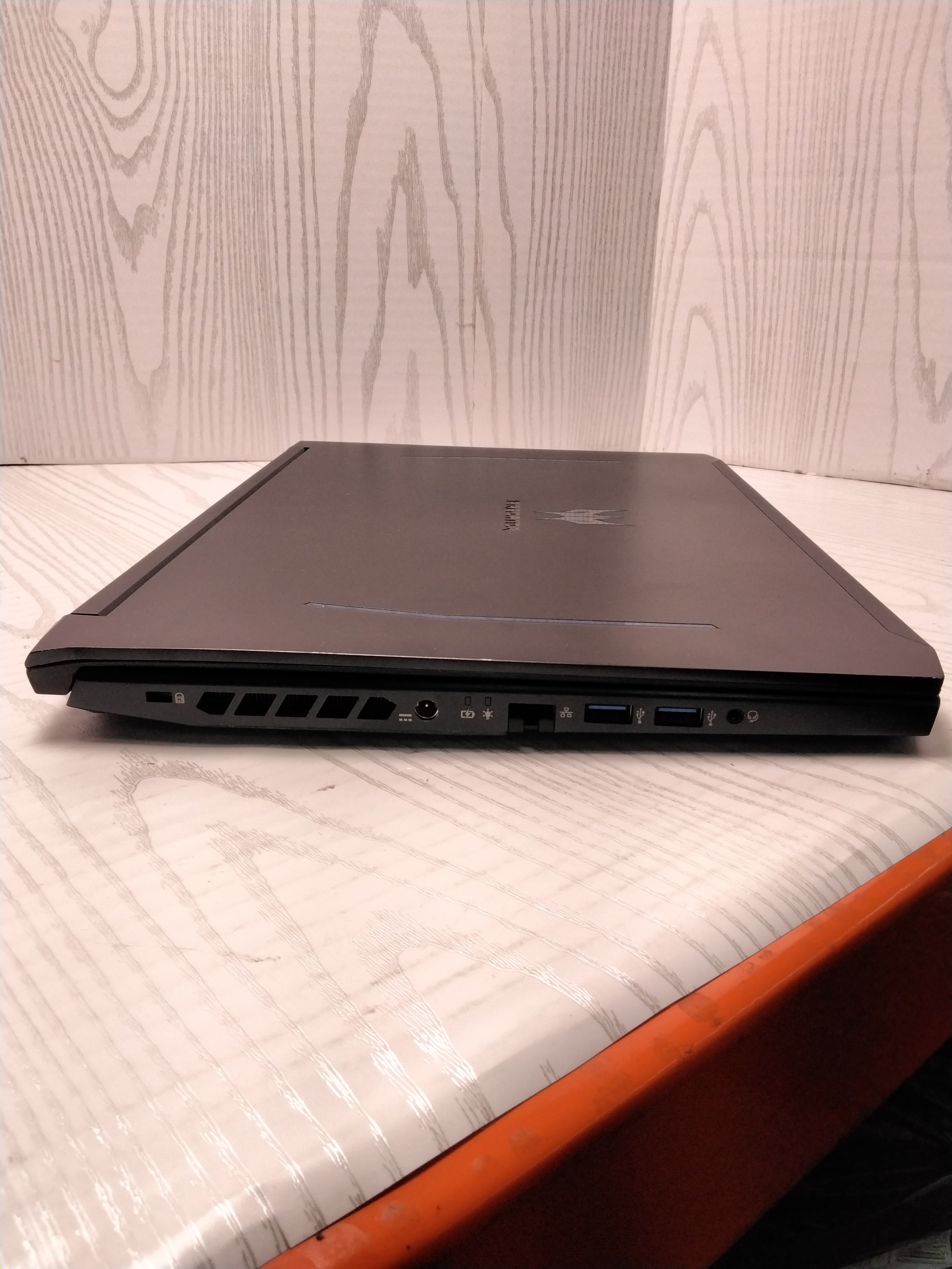 Acer Predator Helios 300 Gaming Laptop, 15.6", i7-9750H, 16GB DDR4, 256GB SSD (7861616804078)